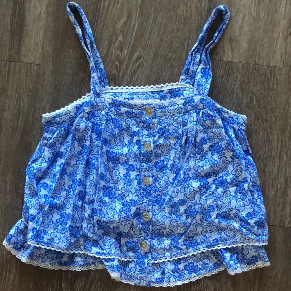 Altar’d state cute cropped tank!